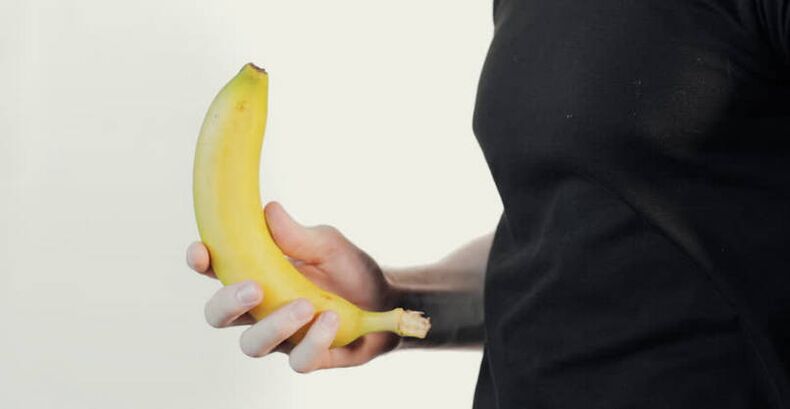 masaža za povečanje penisa na primeru banane